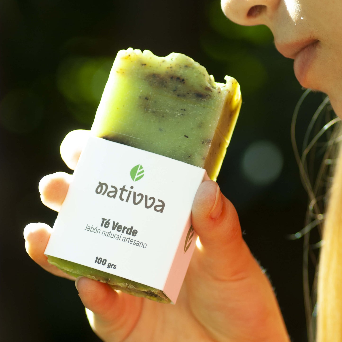 Jabón Sólido de Aceite de Oliva, Árbol del Té y Té Verde 100 g – Artesano
