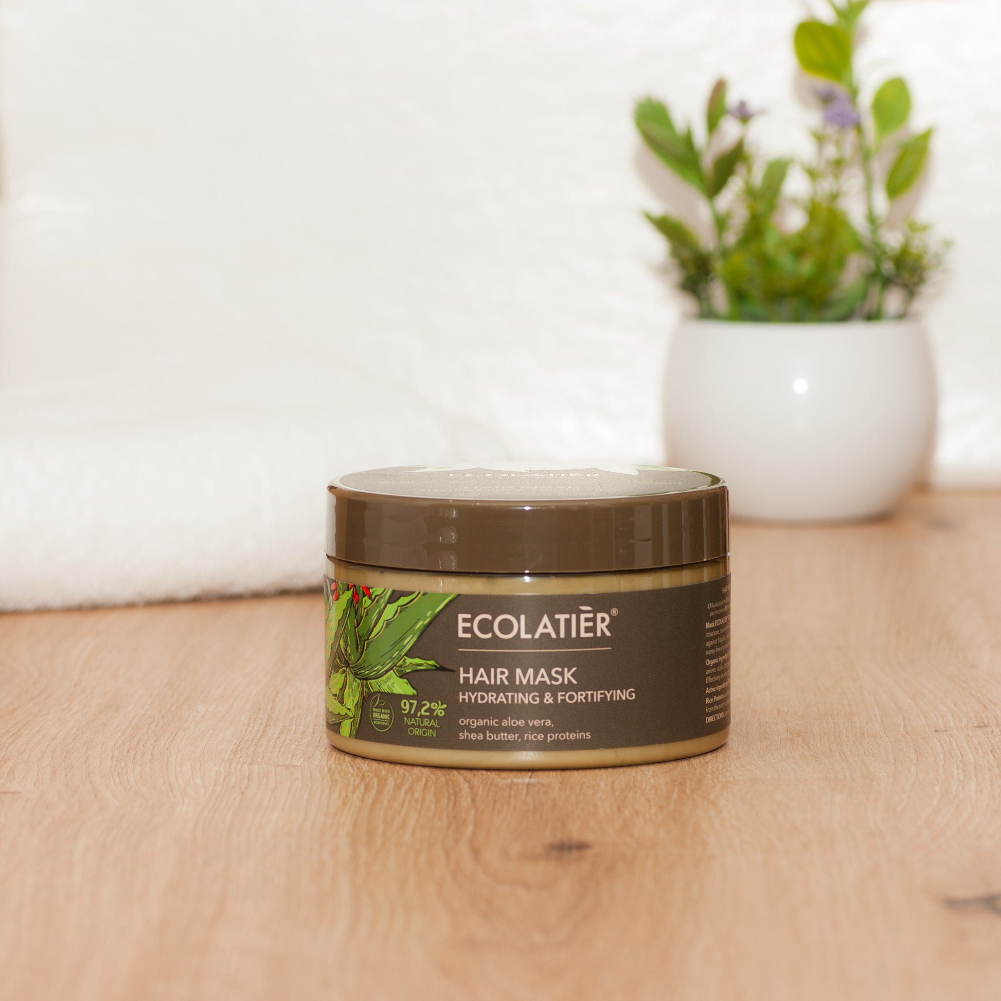 Mascarilla hidratante y fortificante aloe vera Ecolatier